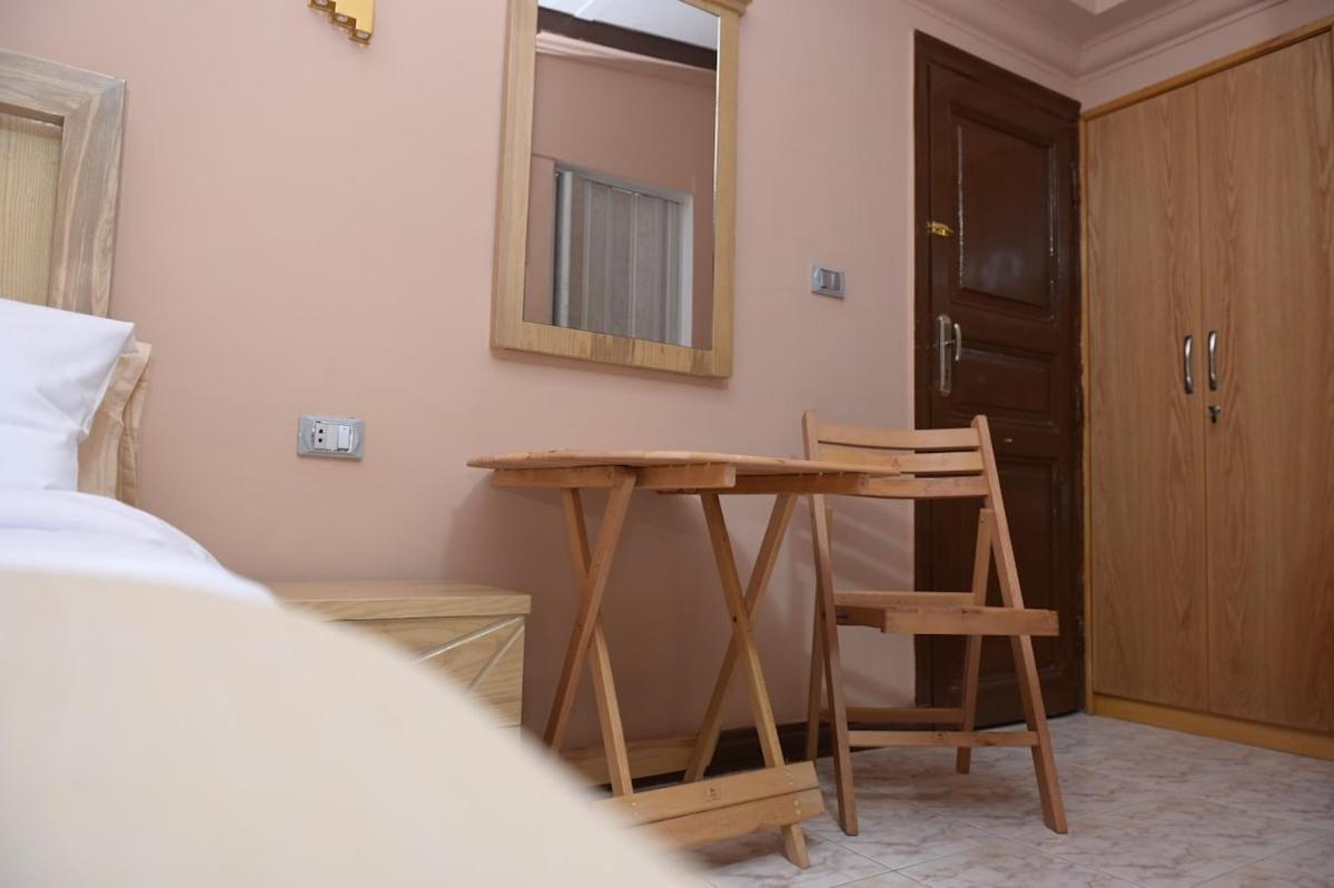 Belle Helen - Cozy - Downtown Apartment